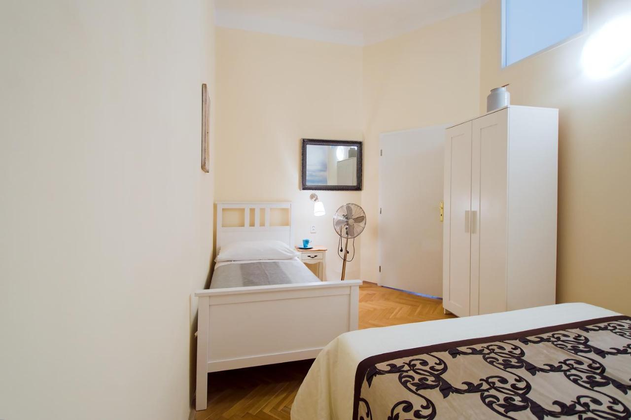 City Center Apartment Legerova Prague Extérieur photo